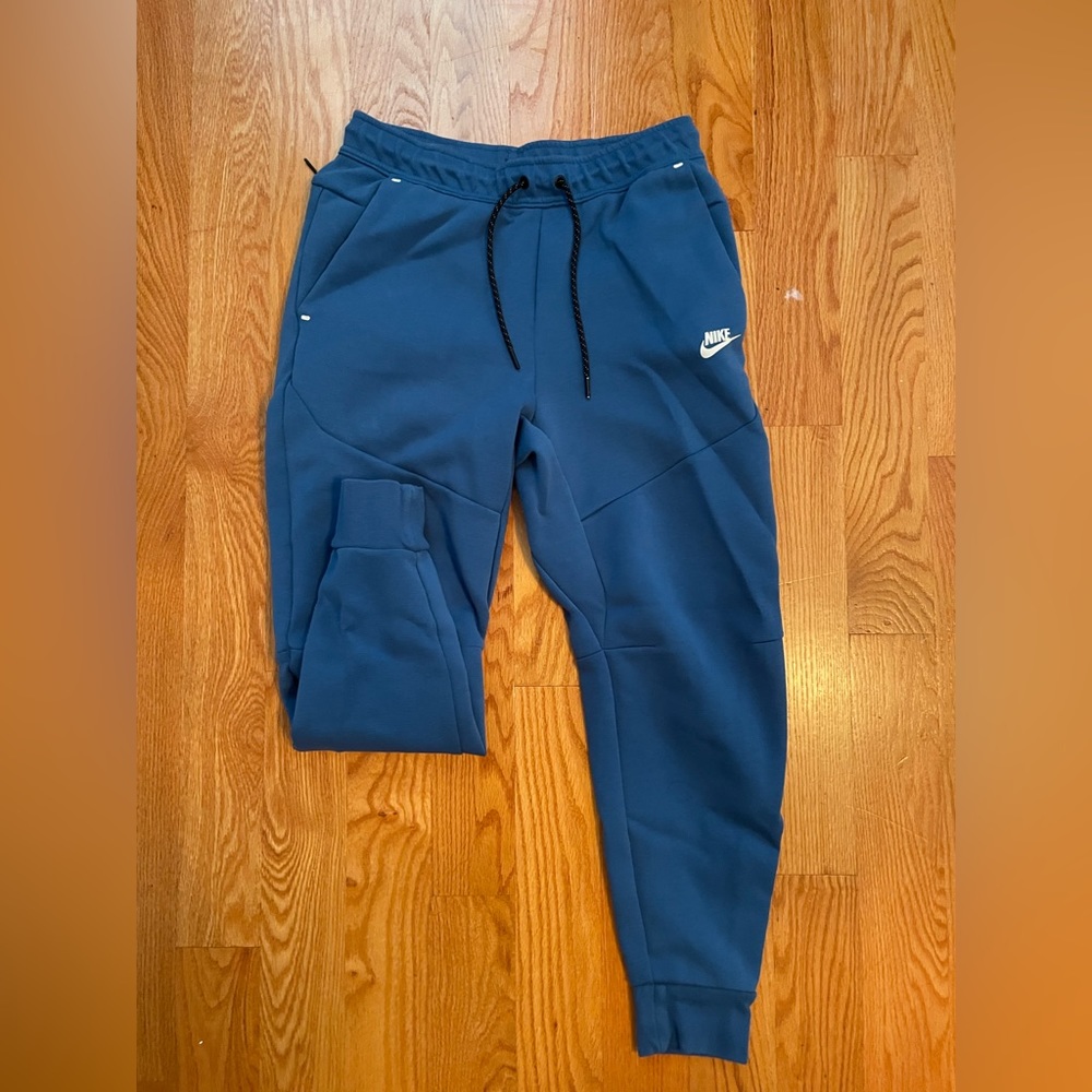 Nike tech pants